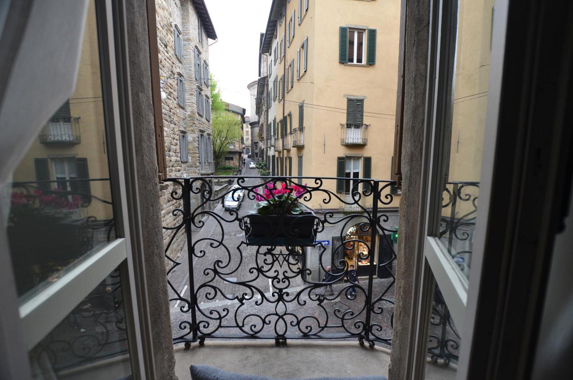 ホテル La Torre Bergamo House エクステリア 写真